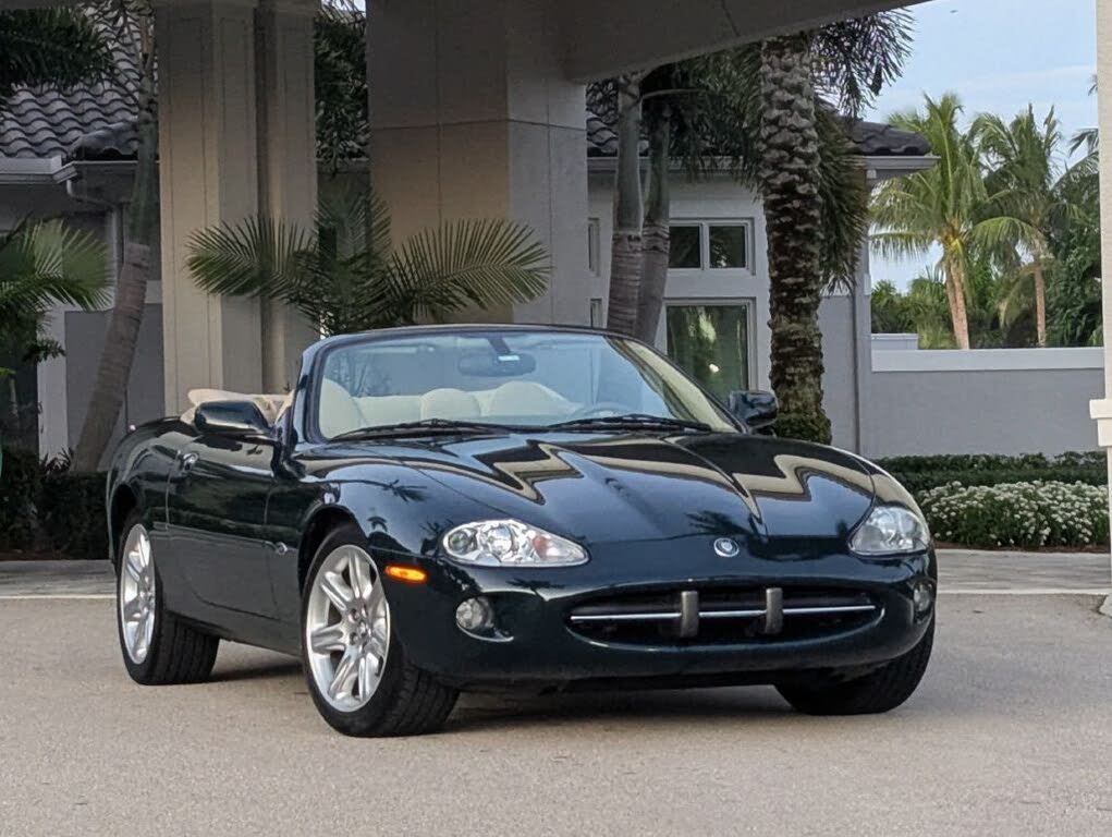 2000 Jaguar XK-Series XK8 Convertible RWD
