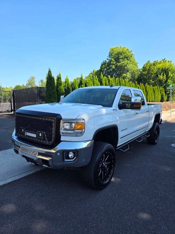 2015 GMC Sierra 2500HD SLT Crew Cab SB 4WD