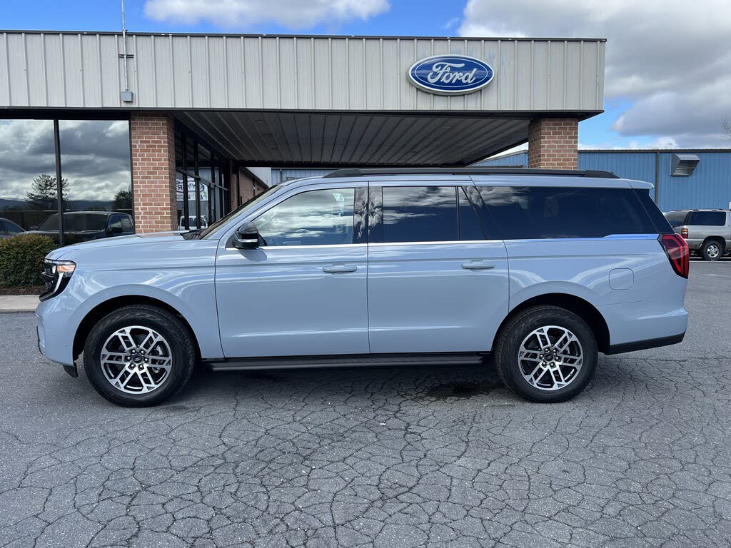 2025 Ford Expedition MAX Active 4WD