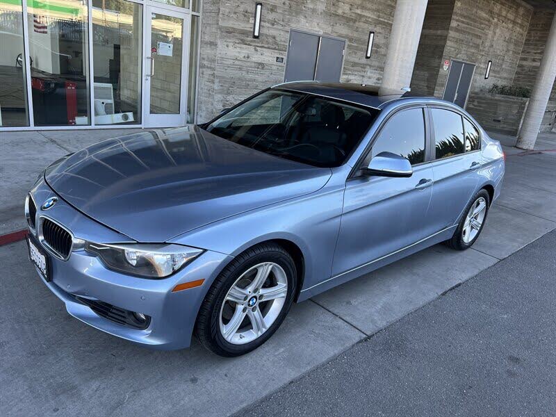 2014 BMW 3 Series 328i Sedan RWD