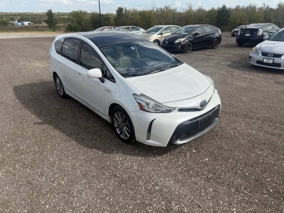 2015 Toyota Prius v Five FWD
