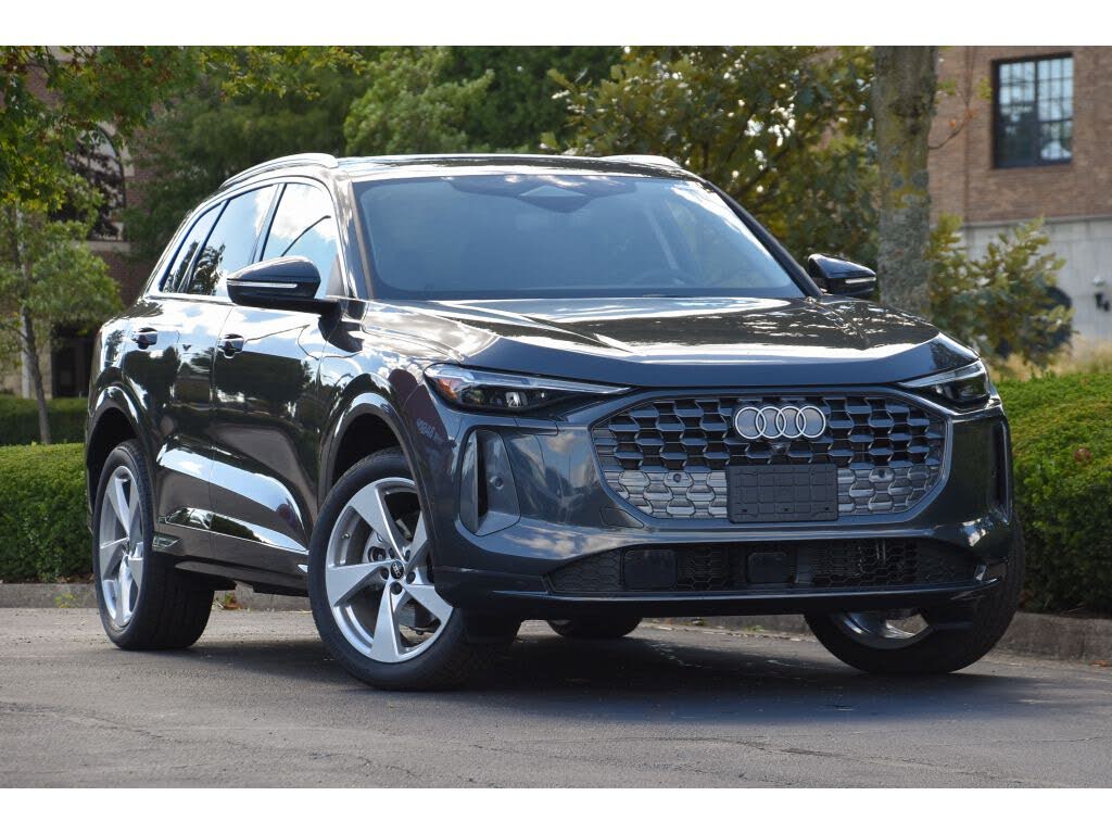 2025 Audi Q5 quattro Premium Plus 40 TFSI