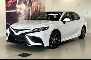 Toyota Camry SE FWD