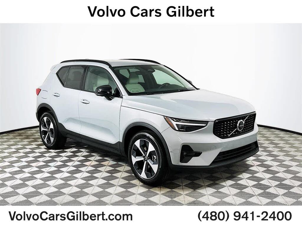 2026 Volvo XC40 B5 Plus AWD