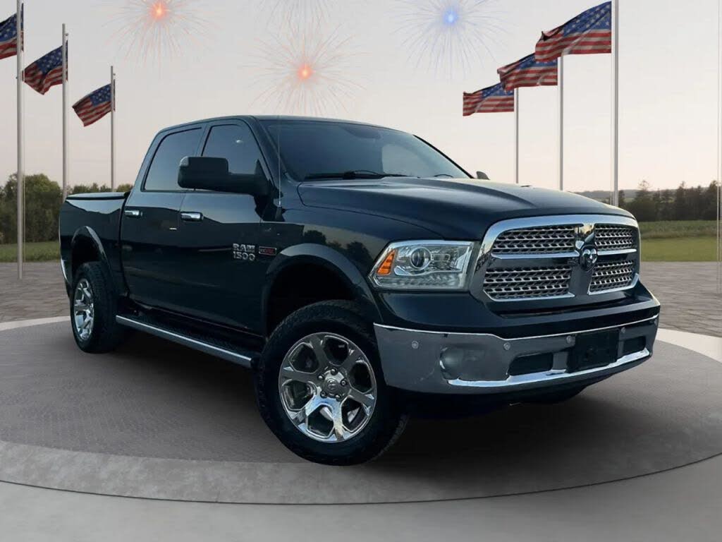 2015 RAM 1500 Laramie Crew Cab RWD