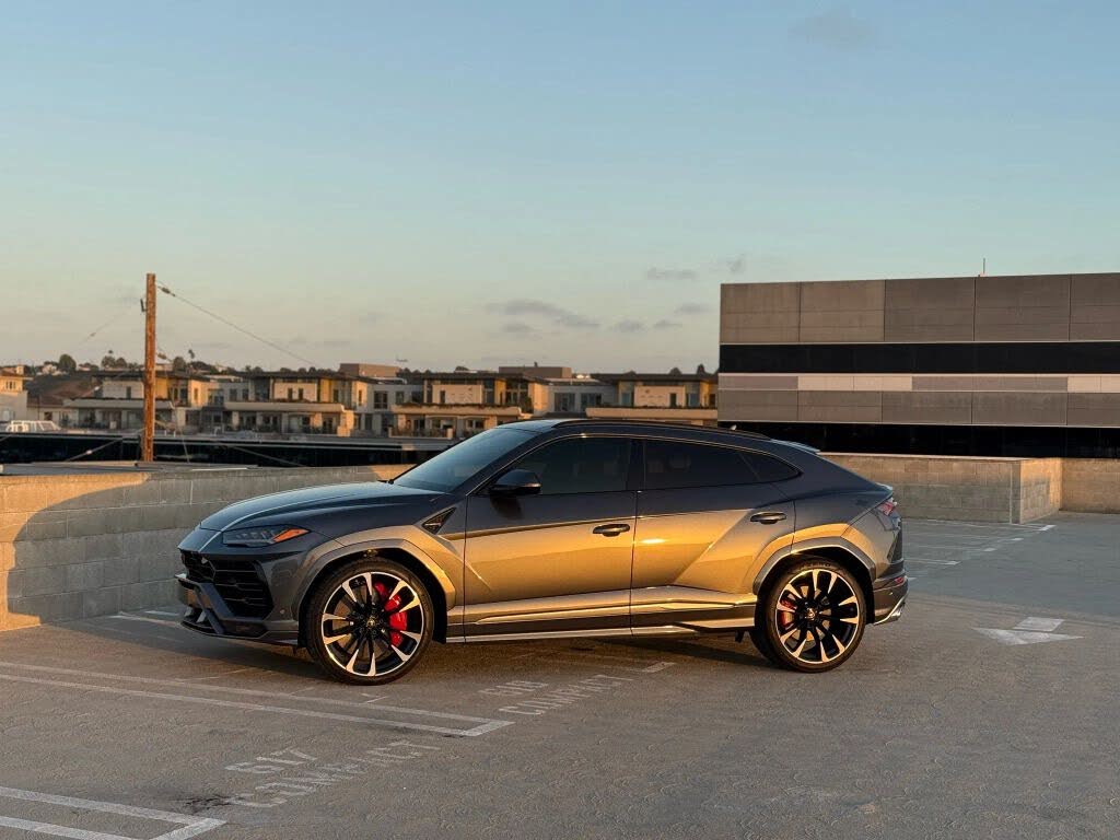 2020 Lamborghini Urus AWD