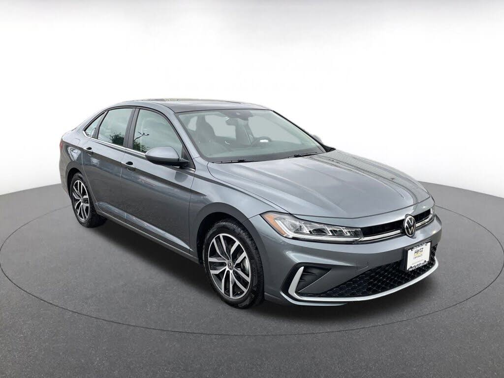 2025 Volkswagen Jetta SE FWD