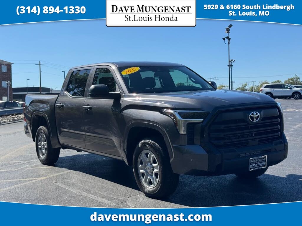 2025 Toyota Tundra SR CrewMax Cab 4WD