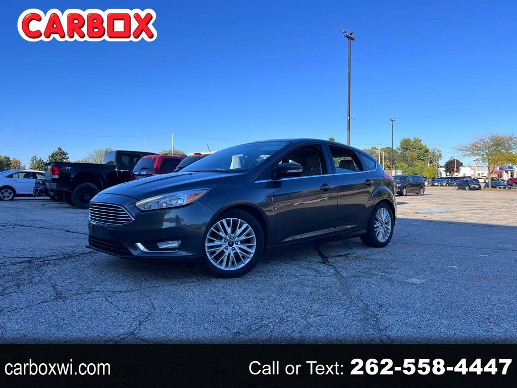 2017 Ford Focus Titanium Hatchback