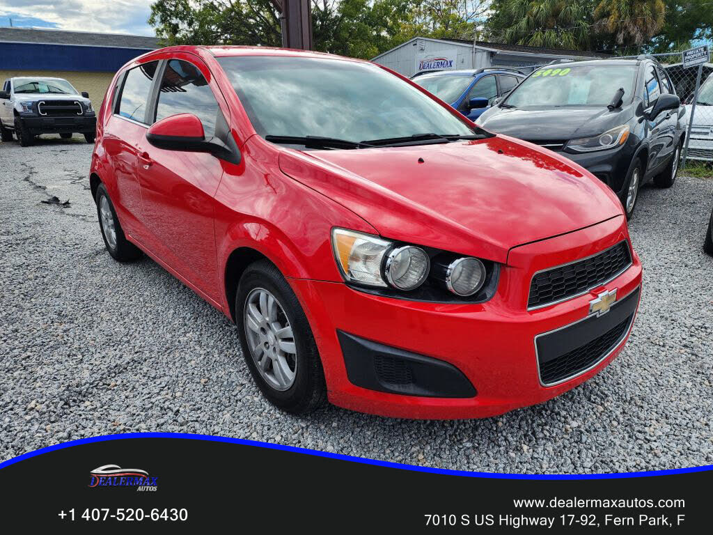 2016 Chevrolet Sonic LT Hatchback FWD