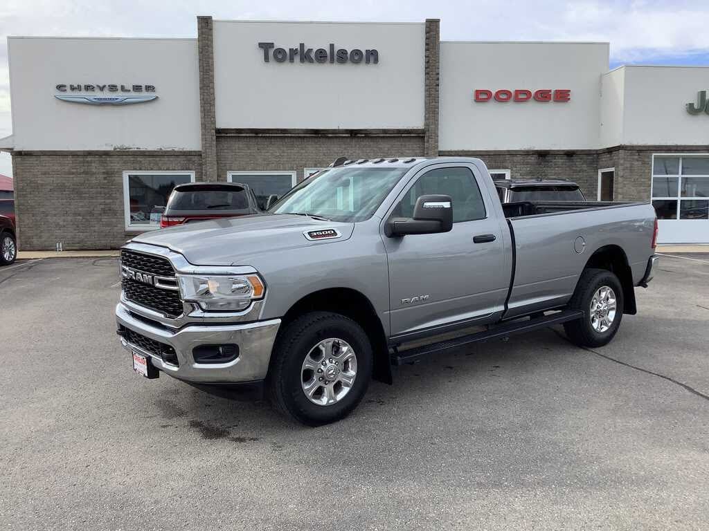 2023 RAM 3500 Big Horn Regular Cab LB 4WD