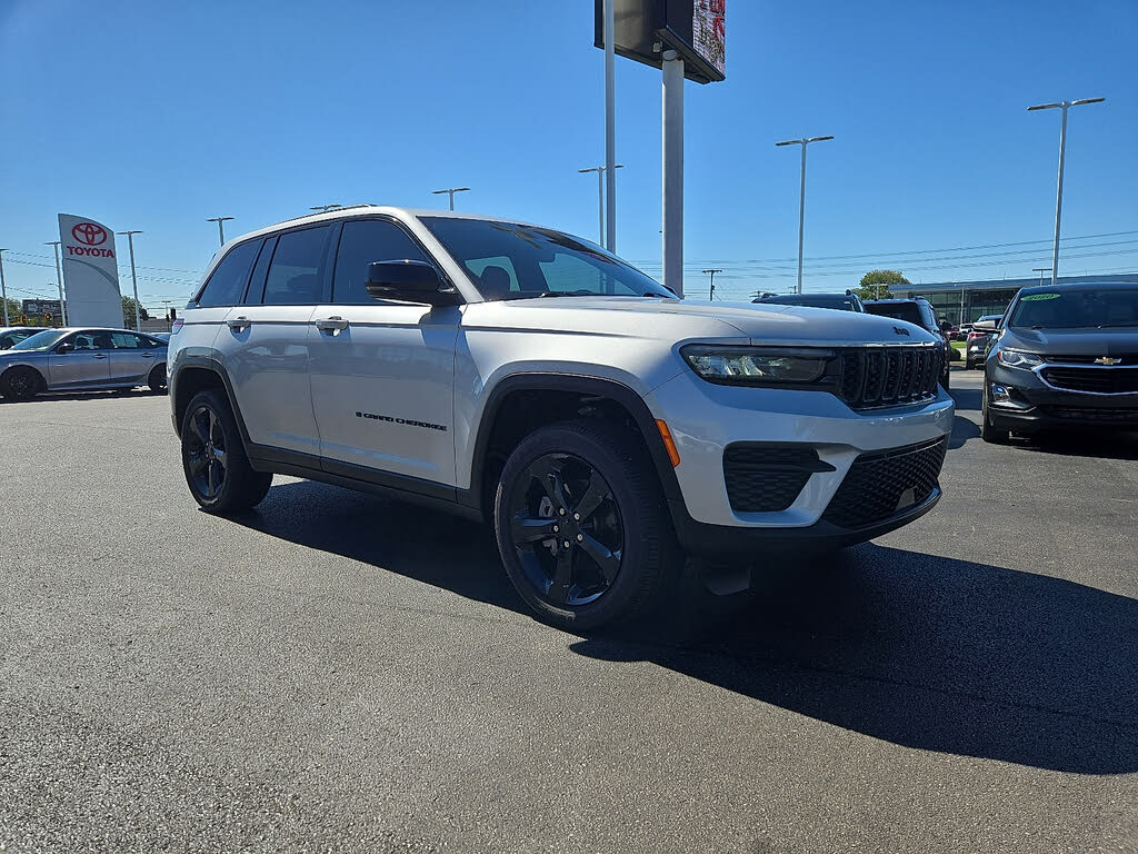 2025 Jeep Grand Cherokee Altitude X 4WD