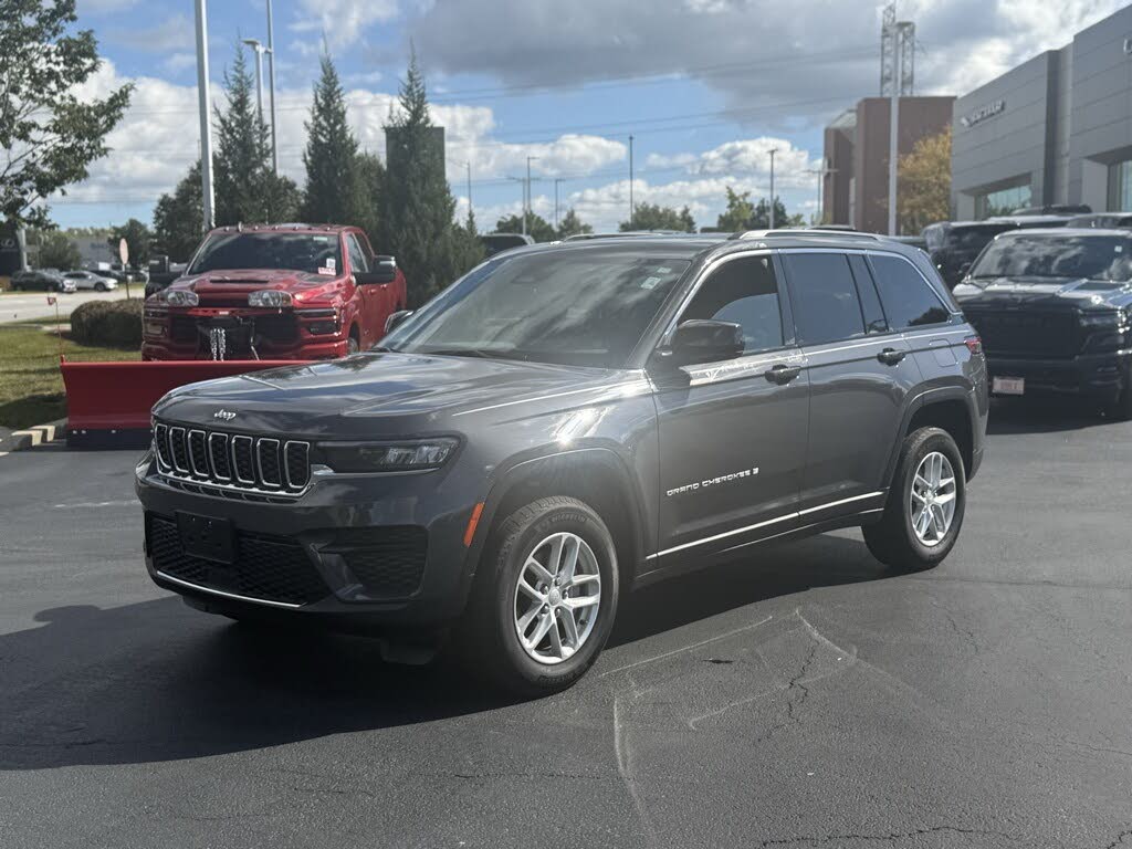 2024 Jeep Grand Cherokee Laredo X 4WD