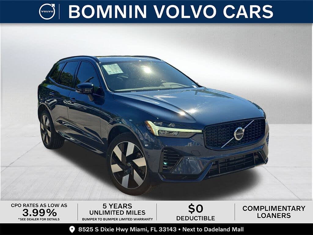 2024 Volvo XC60 Recharge T8 Plus Dark Theme eAWD