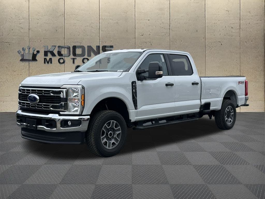 2025 Ford F-250 Super Duty XLT Crew Cab 4WD