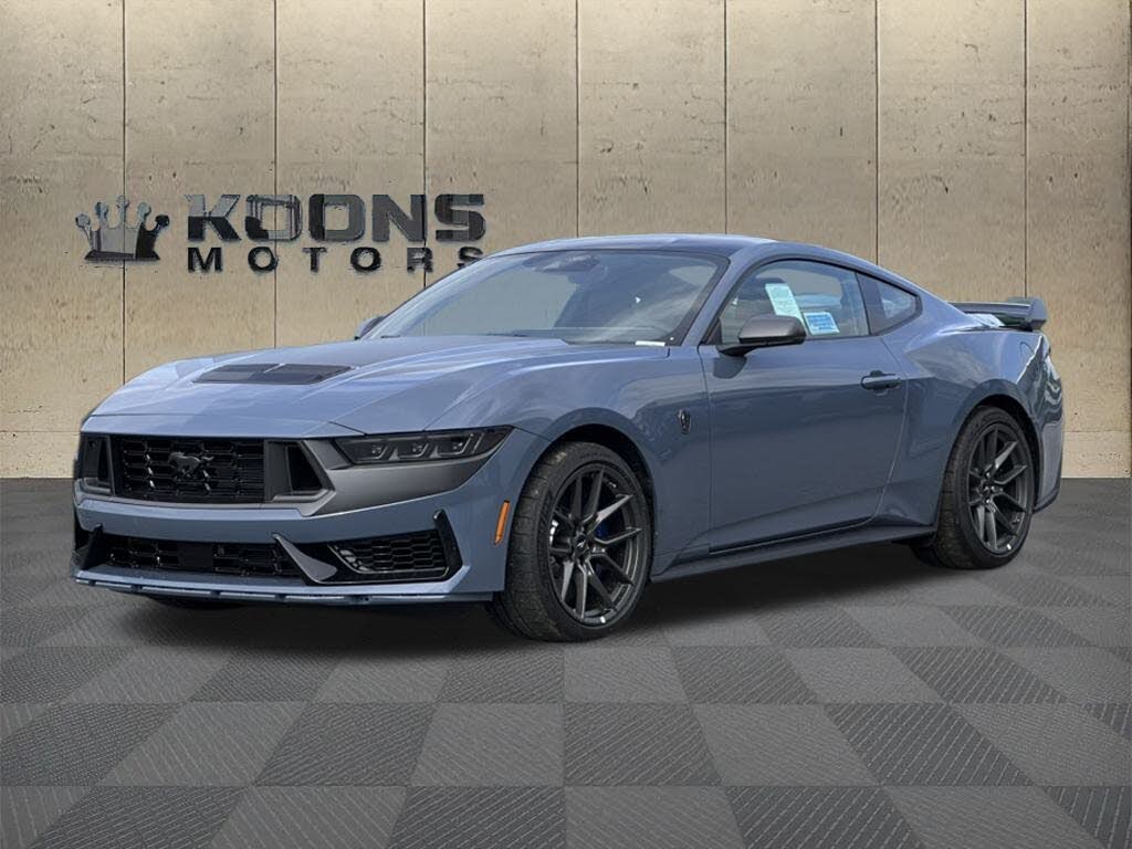 2025 Ford Mustang Dark Horse Fastback RWD