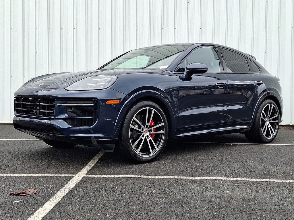 2026 Porsche Cayenne Coupe GTS AWD