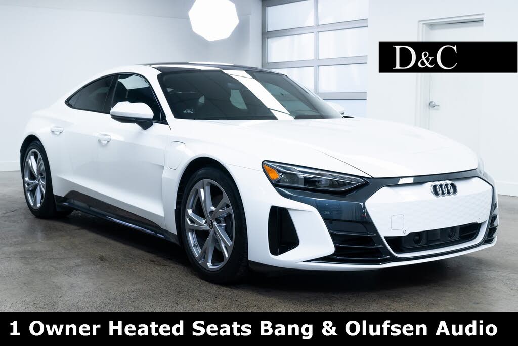 2024 Audi e-tron GT quattro Premium Plus AWD