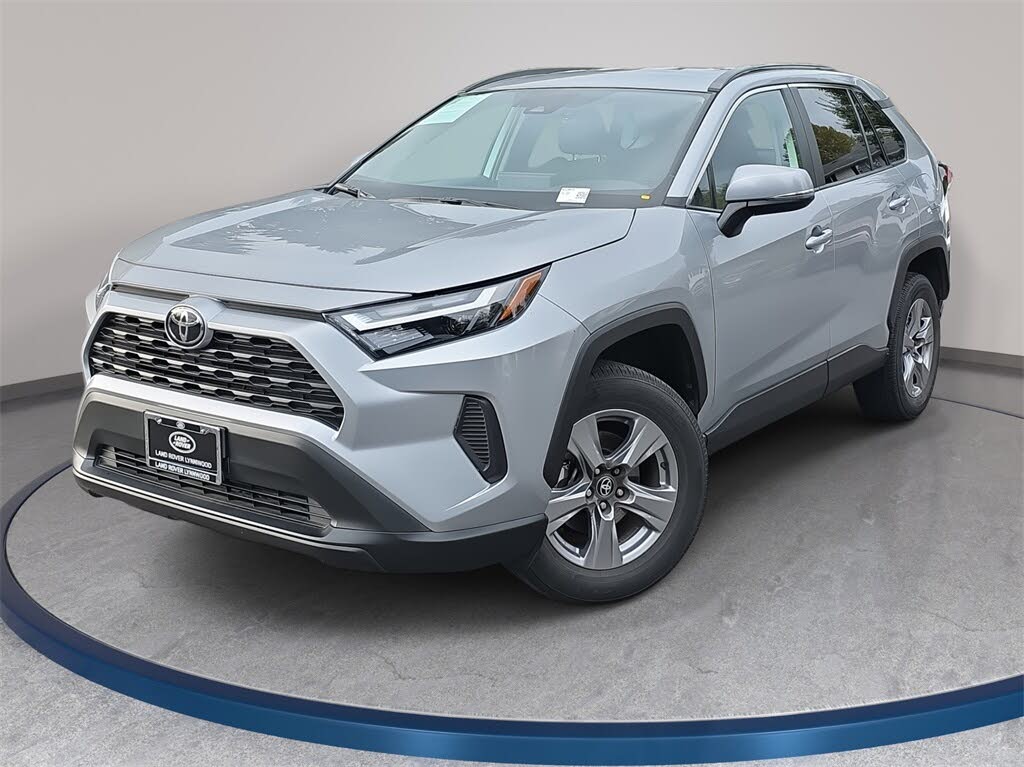 2024 Toyota RAV4 XLE AWD