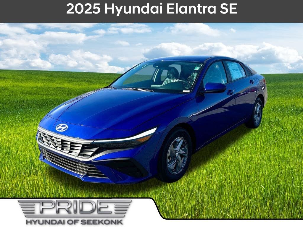 2025 Hyundai Elantra SE FWD
