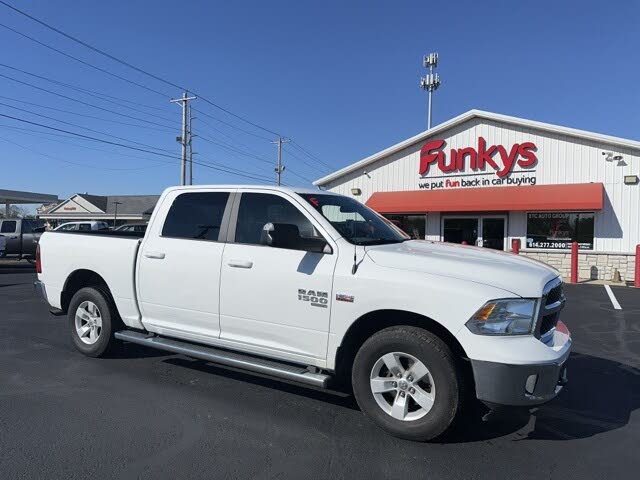 2019 RAM 1500 Classic SLT Crew Cab 4WD