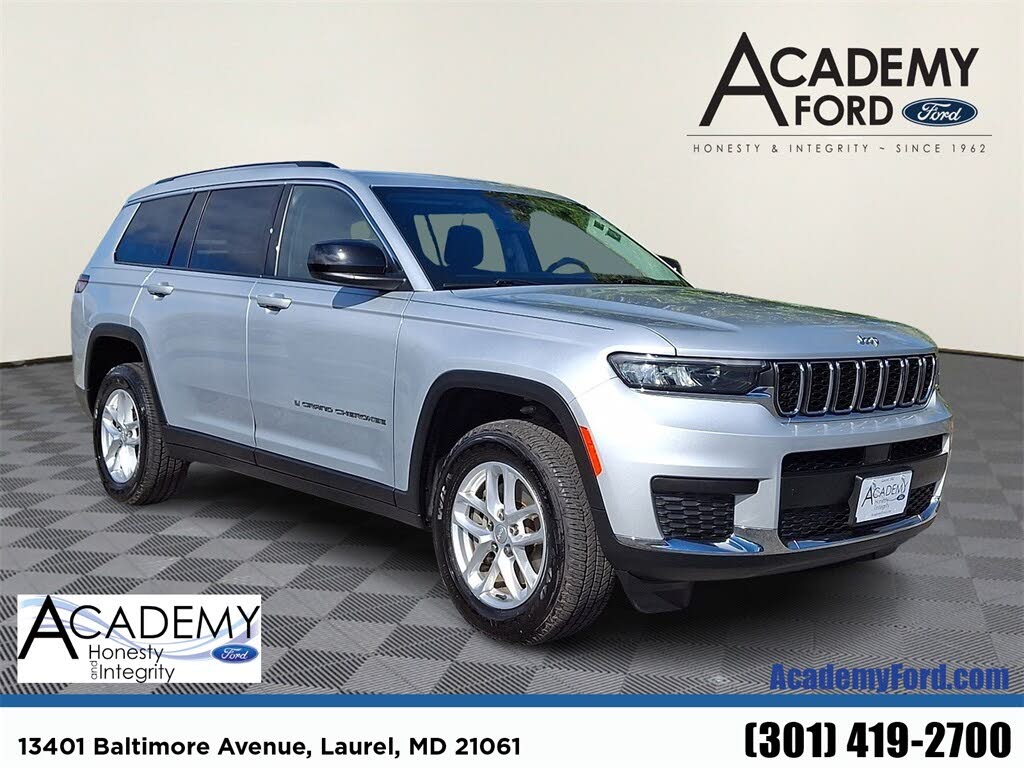 2023 Jeep Grand Cherokee L Laredo 4WD