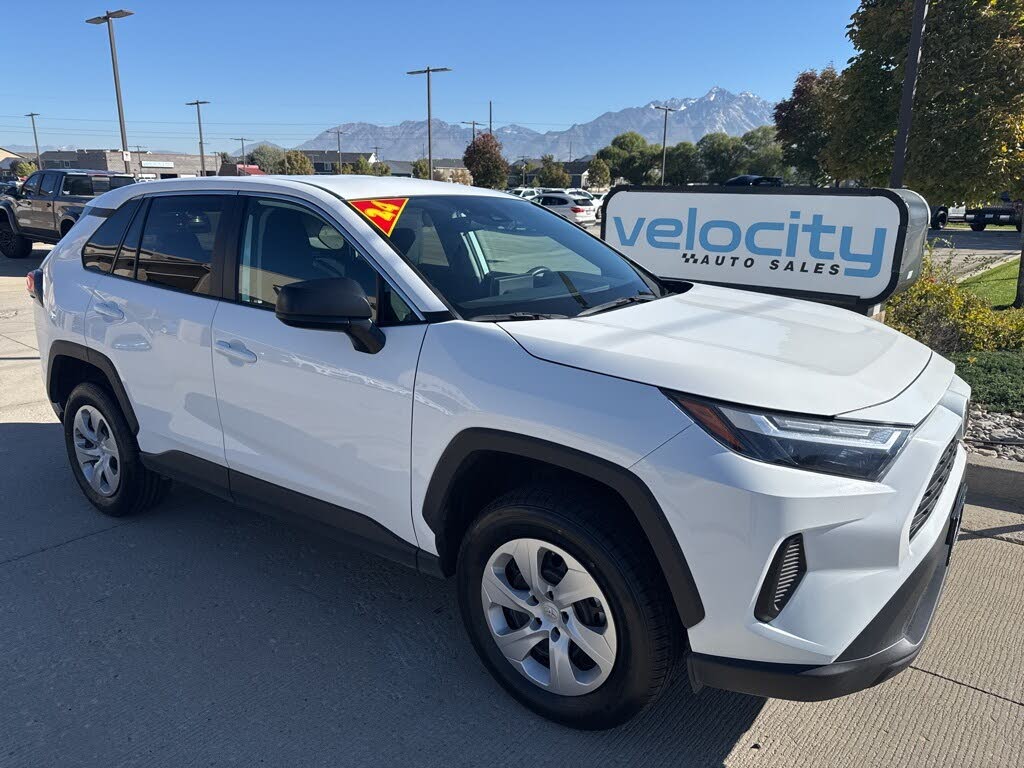 2024 Toyota RAV4 LE AWD