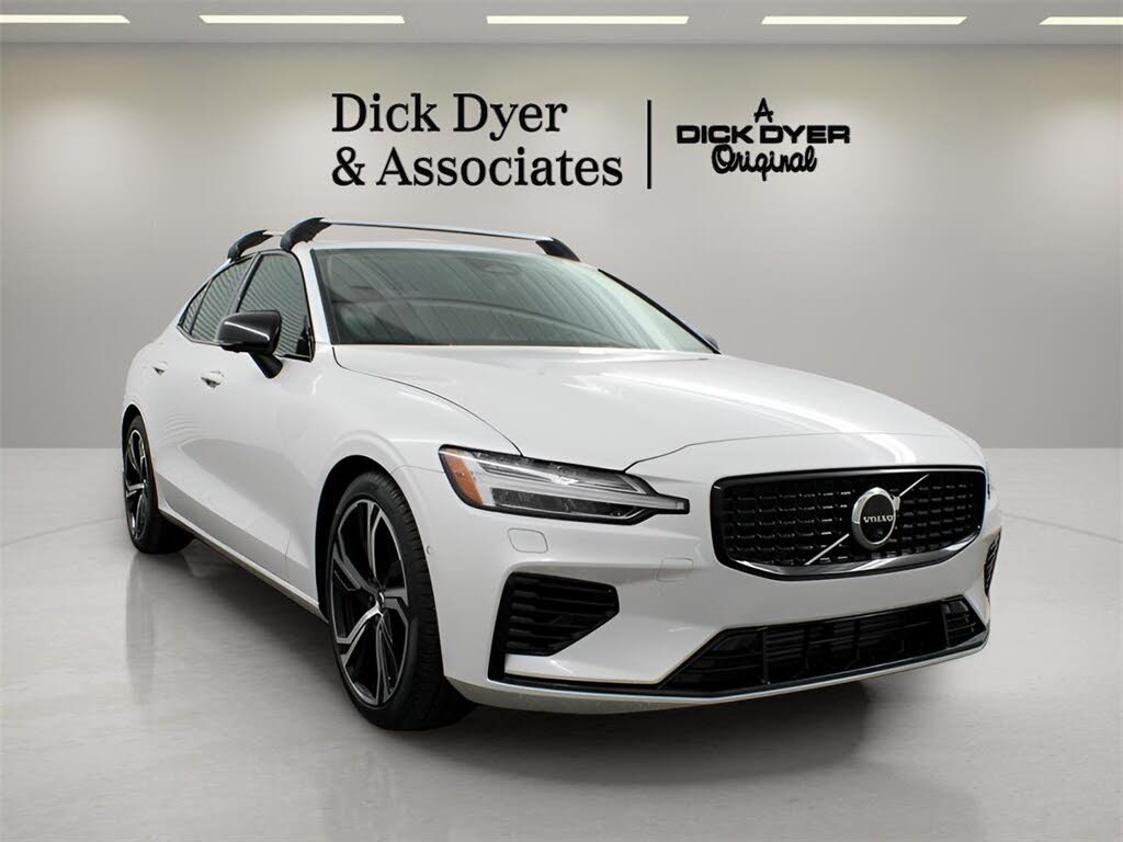 2023 Volvo S60 Recharge T8 Plus Dark Theme eAWD