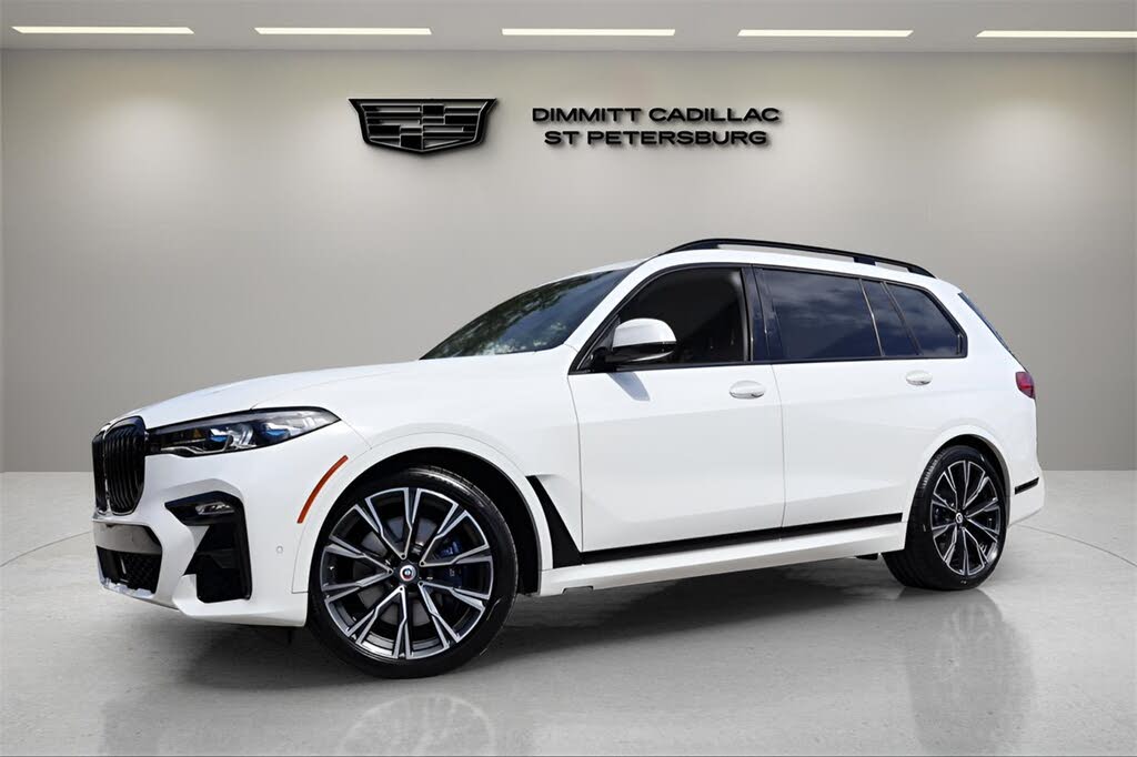 2022 BMW X7 M50i AWD
