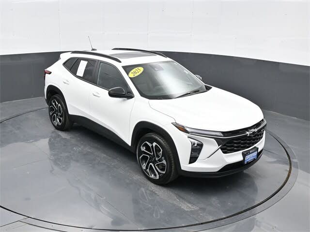 2025 Chevrolet Trax RS with 2RS FWD