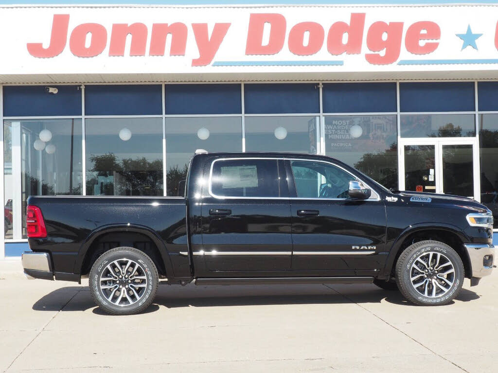 2026 RAM 1500 Limited Crew Cab 4WD