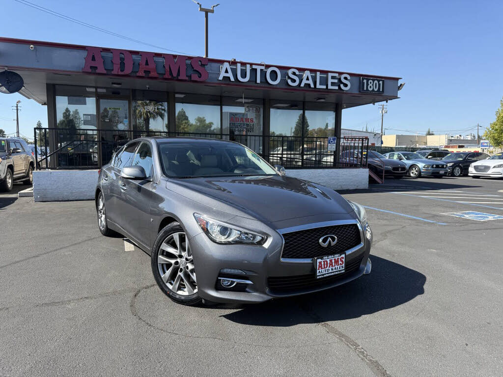 2015 INFINITI Q50 3.7 Premium RWD
