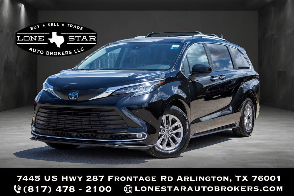 2022 Toyota Sienna XLE 7-Passenger AWD