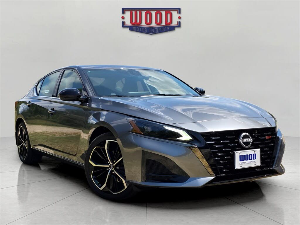 2025 Nissan Altima 2.5 SR FWD