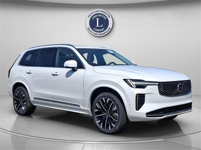 2025 Volvo XC90 B6 Plus Bright Theme 7-Passenger AWD