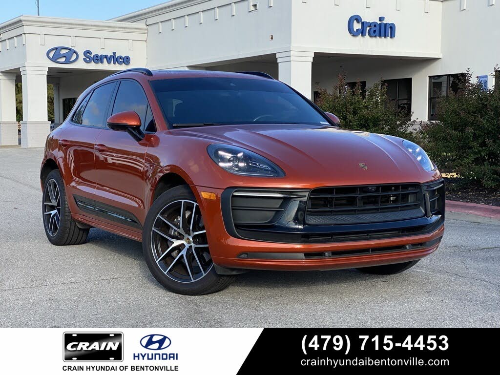 2022 Porsche Macan AWD