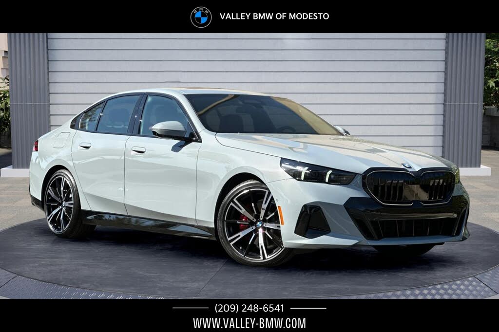 2026 BMW 5 Series 530i RWD