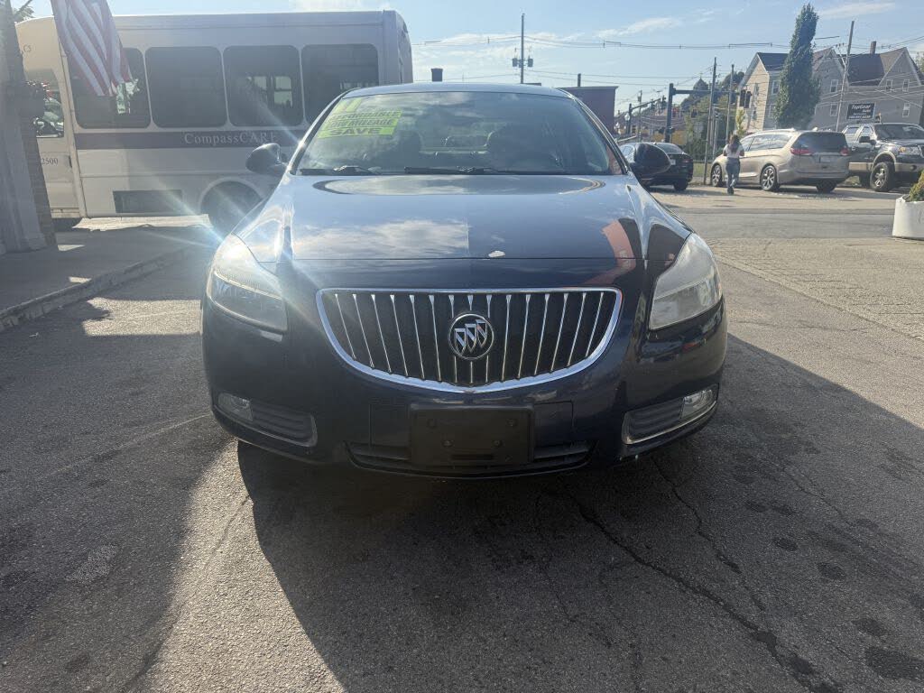 2011 Buick Regal CXL Sedan FWD