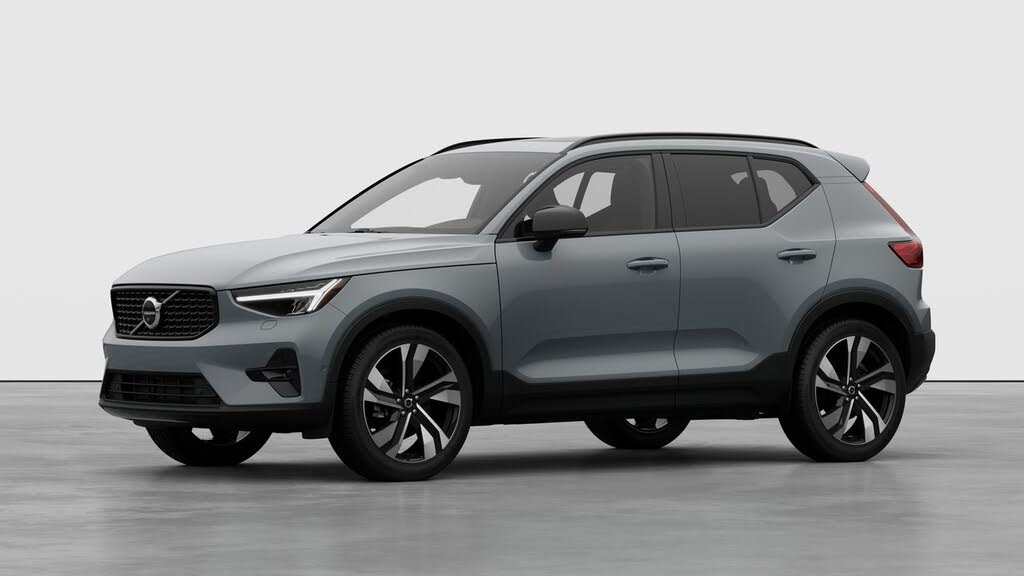 Volvo XC40 B5 Plus AWD 2026