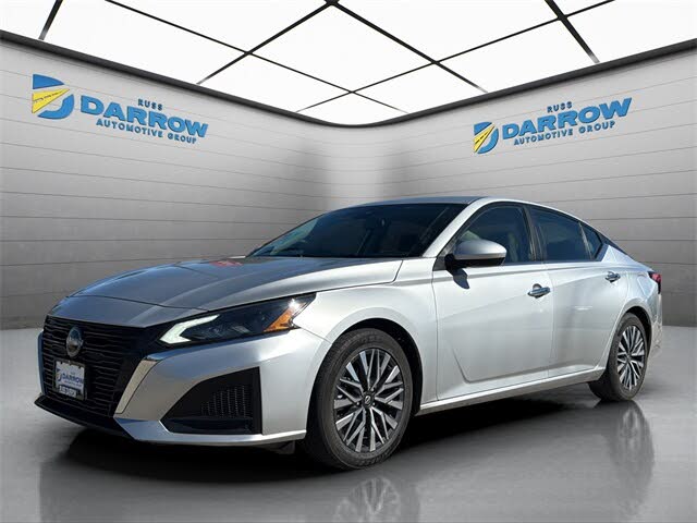 2023 Nissan Altima 2.5 SV FWD