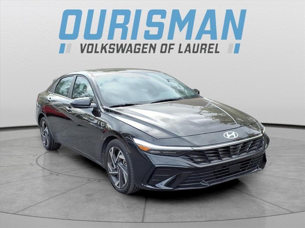 2025 Hyundai Elantra SEL Convenience FWD