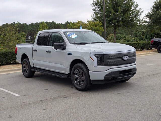 2024 Ford F-150 Lightning XLT SuperCrew AWD