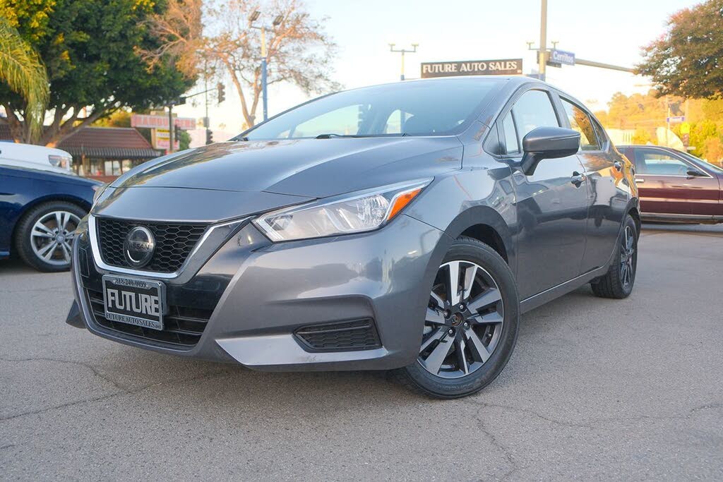 2021 Nissan Versa SV FWD