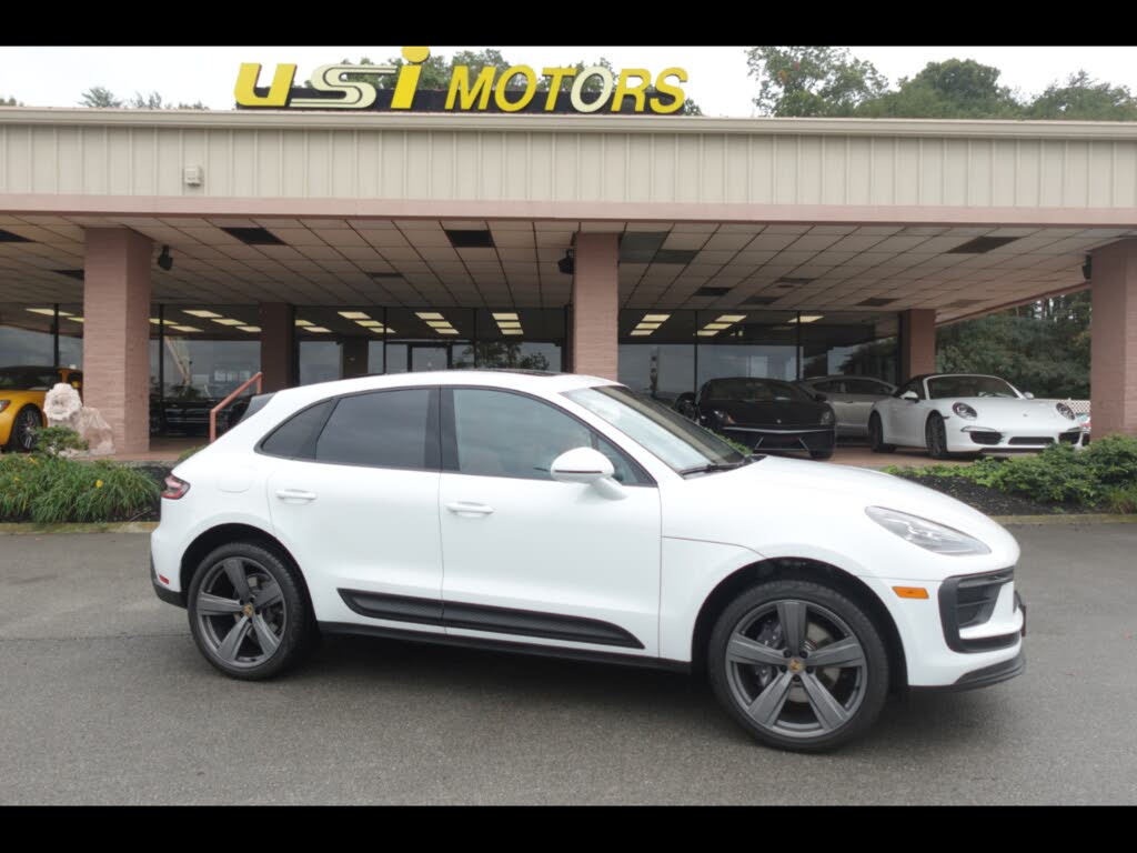 2024 Porsche Macan AWD