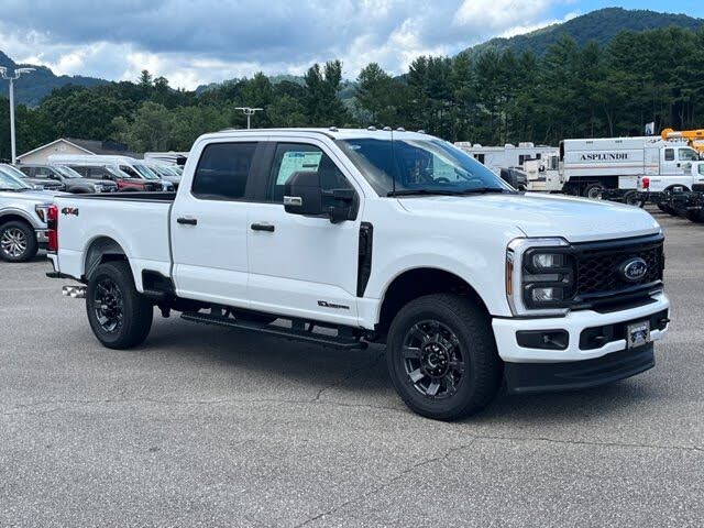 2025 Ford F-350 Super Duty XL Crew Cab 4WD