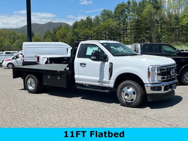 2025 Ford F-350 Super Duty Chassis XL Regular Cab DRW 4WD