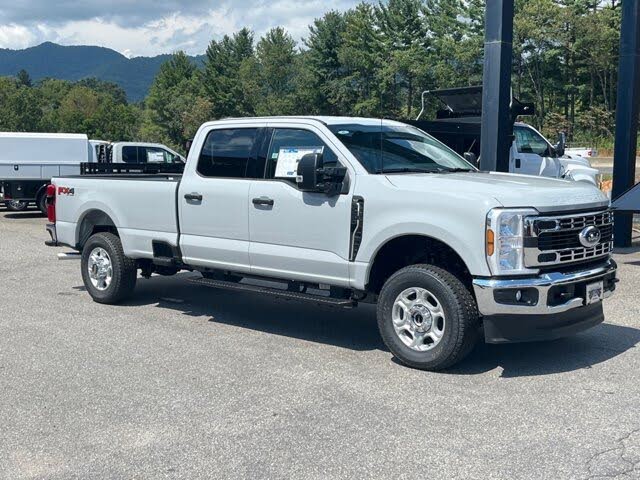 2026 Ford F-250 Super Duty XLT Crew Cab 4WD