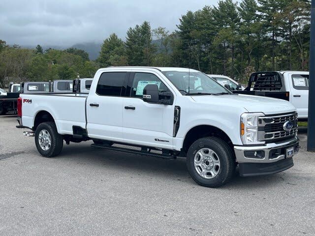 2026 Ford F-350 Super Duty XLT Crew Cab 4WD