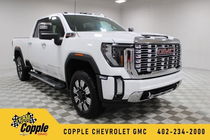 2026 GMC Sierra 2500HD Denali Crew Cab 4WD