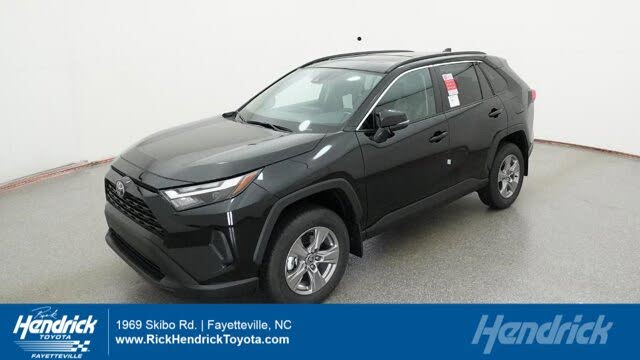 2025 Toyota RAV4 XLE FWD